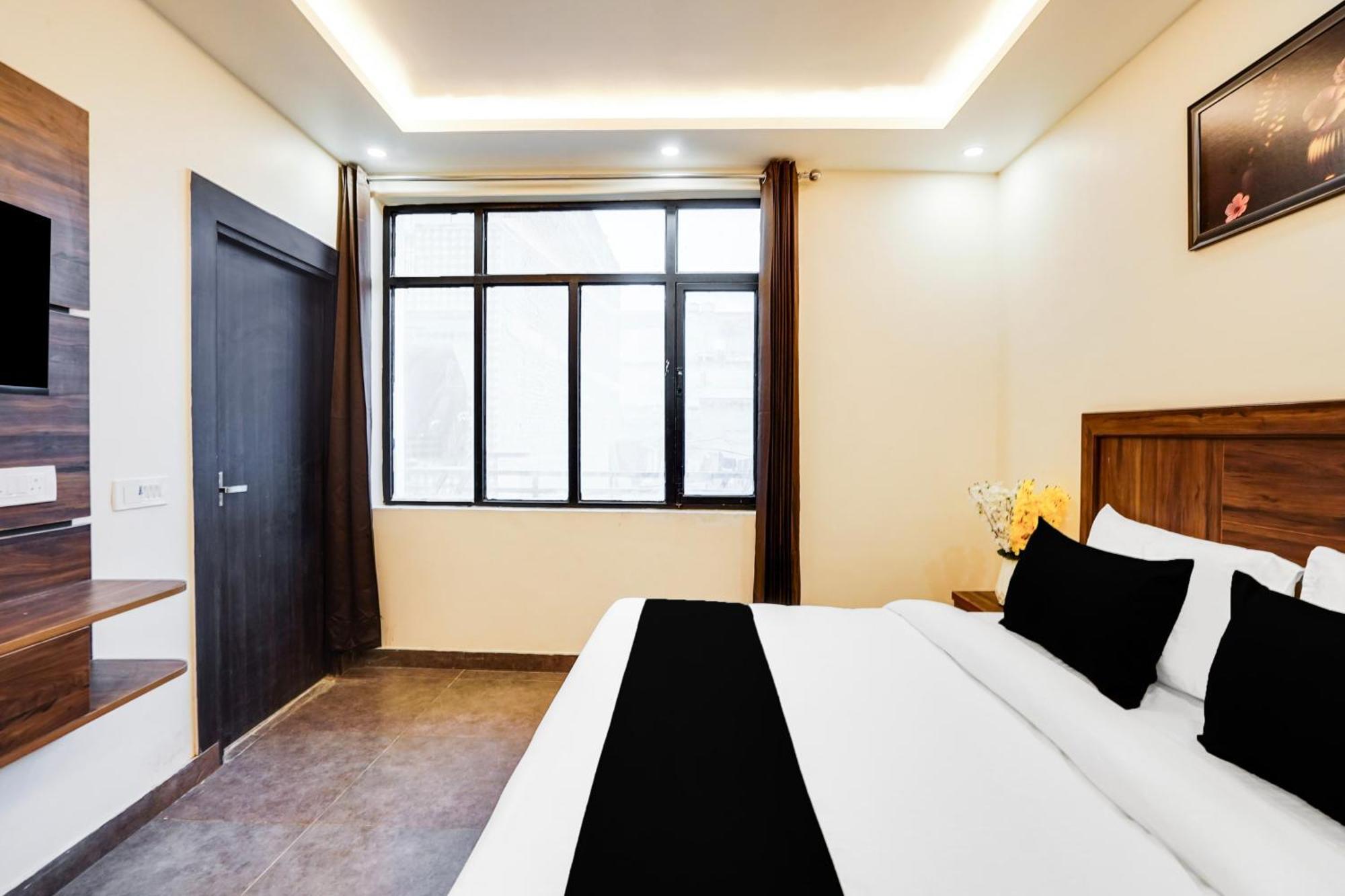 Hotel Super Townhouse The Royal Casa Ghaziabad Zewnętrze zdjęcie
