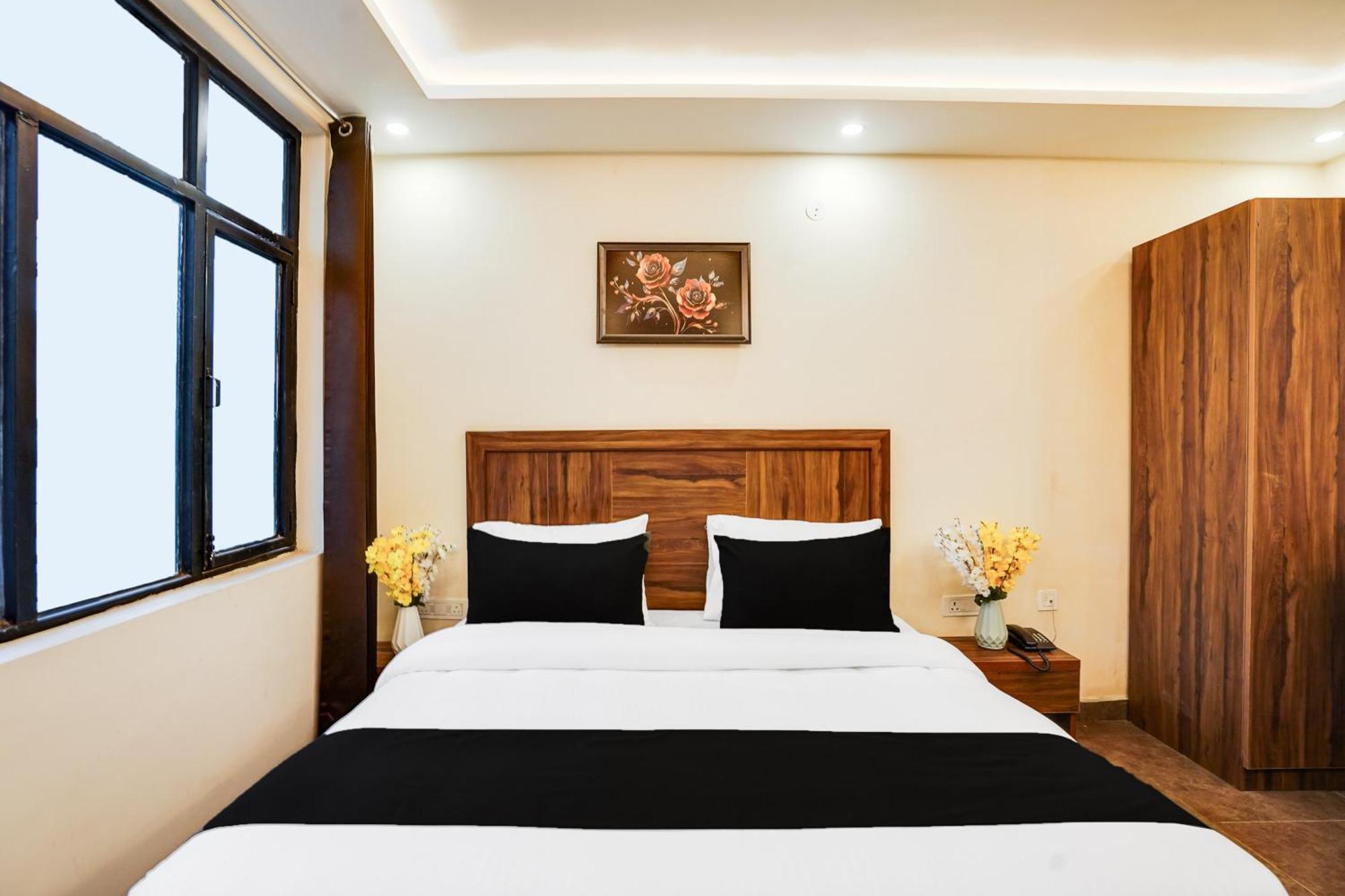 Hotel Super Townhouse The Royal Casa Ghaziabad Zewnętrze zdjęcie