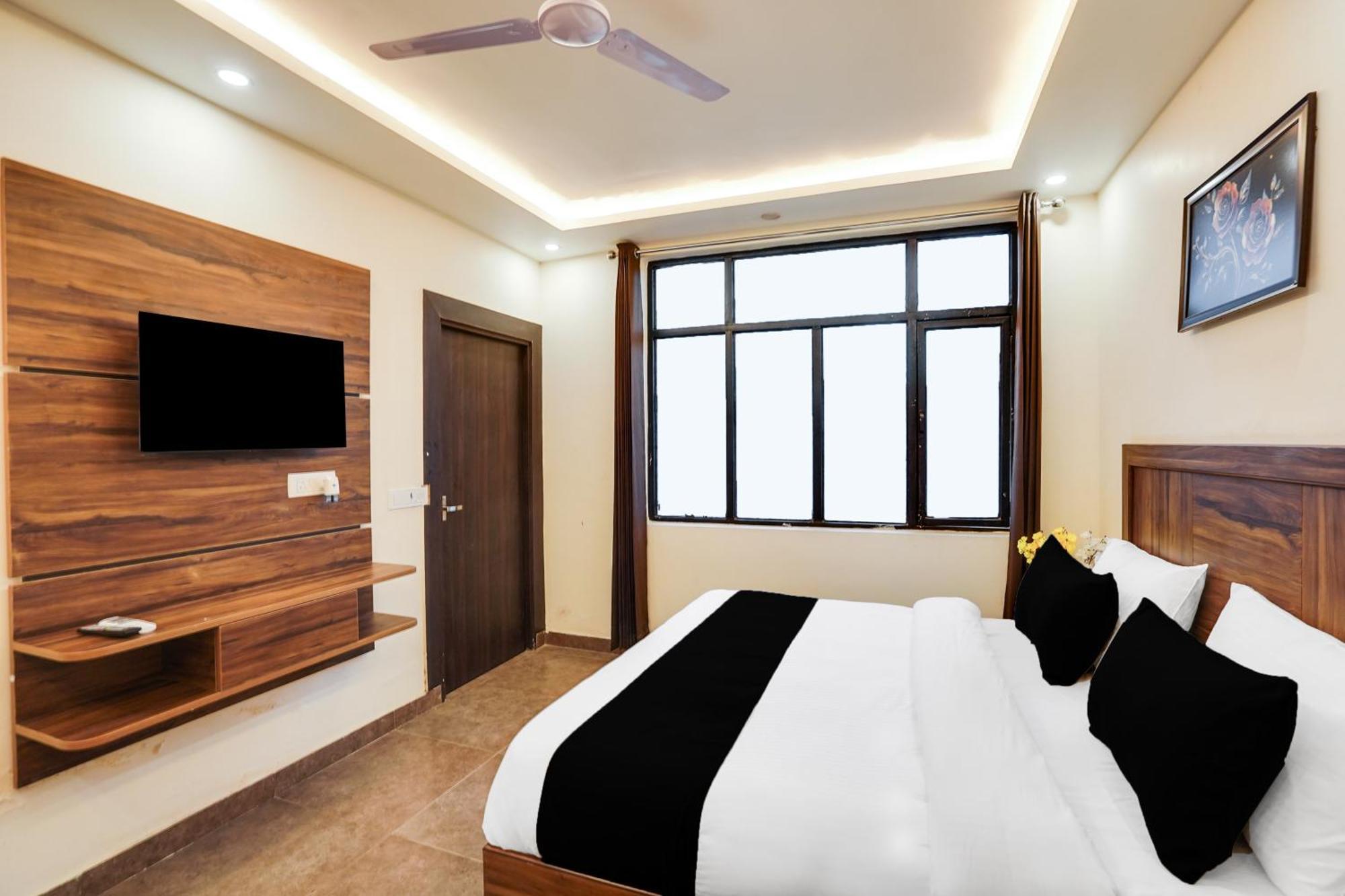 Hotel Super Townhouse The Royal Casa Ghaziabad Zewnętrze zdjęcie