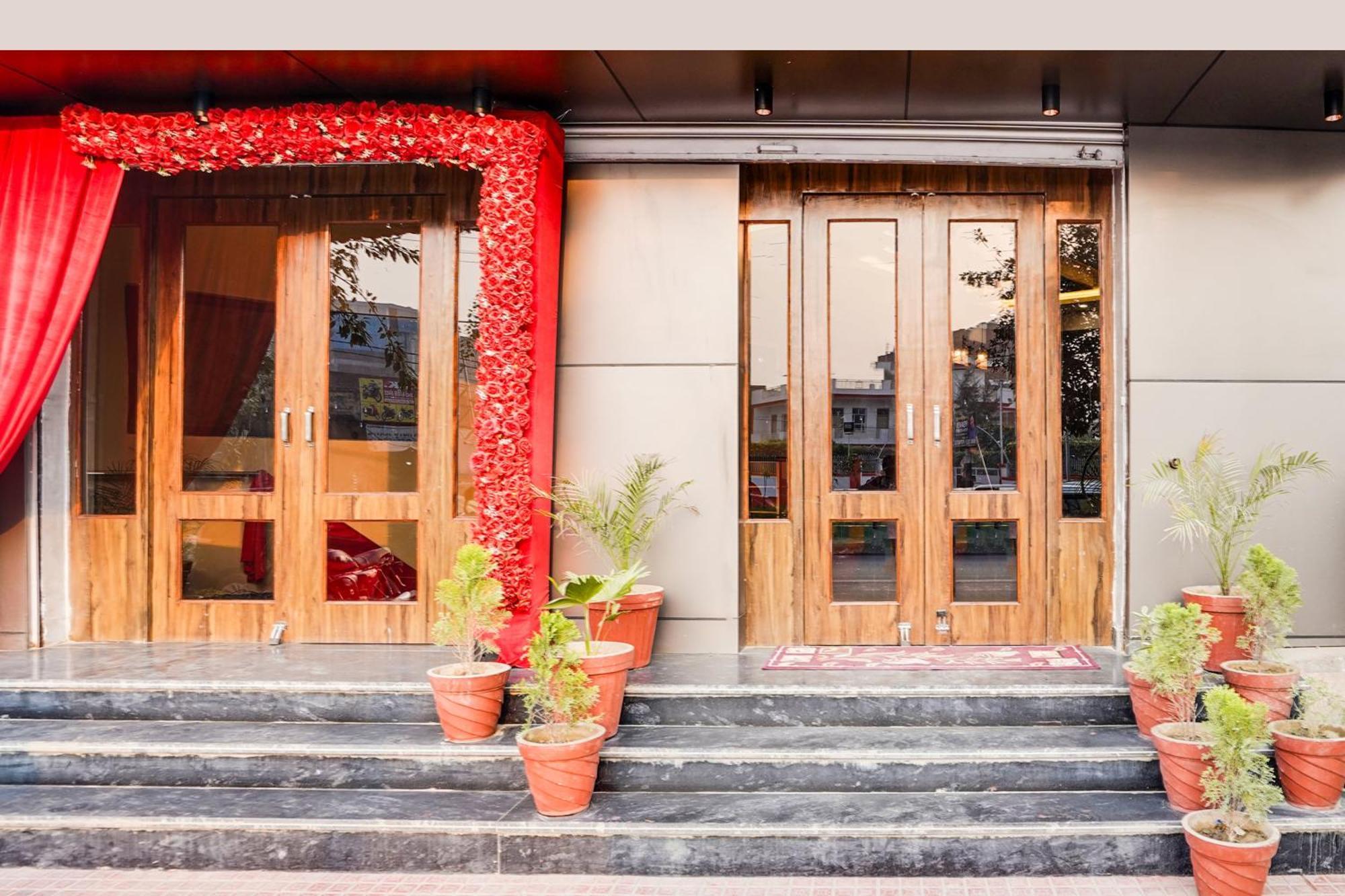 Hotel Super Townhouse The Royal Casa Ghaziabad Zewnętrze zdjęcie