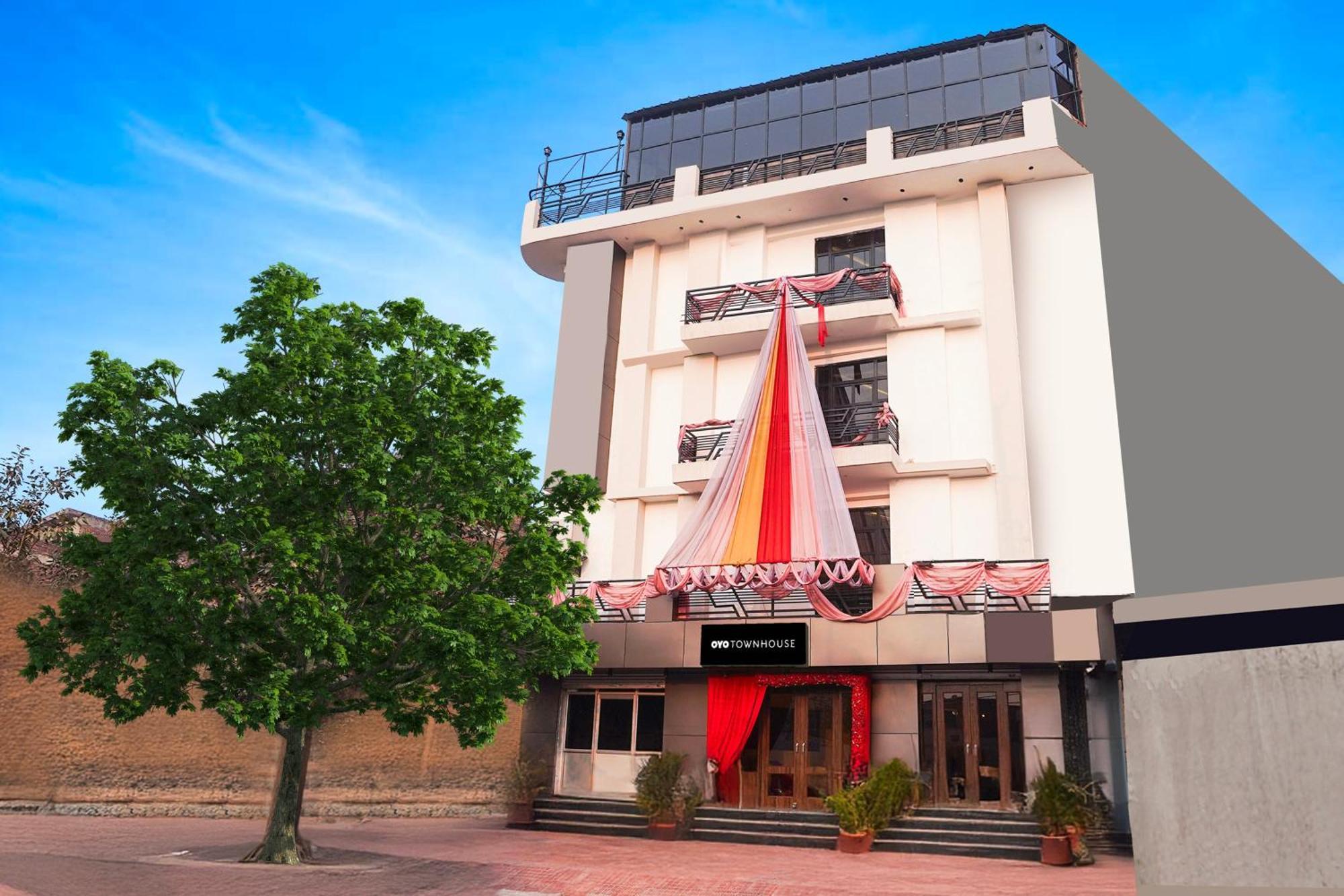 Hotel Super Townhouse The Royal Casa Ghaziabad Zewnętrze zdjęcie